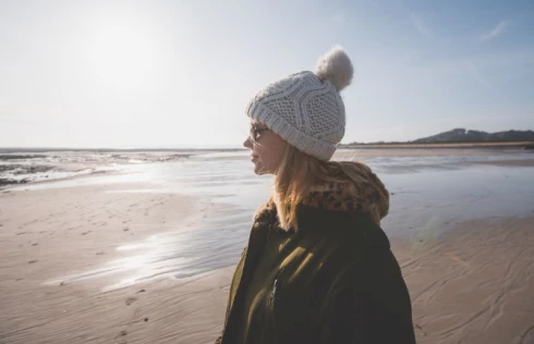 Die Wellen der Achtsamkeit“ – Eine Strandmeditation